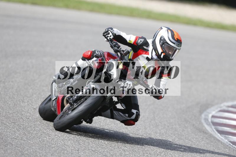 /53 16.09.2025 Track Day Domi Aegerter ADR/Gruppe gelb/111